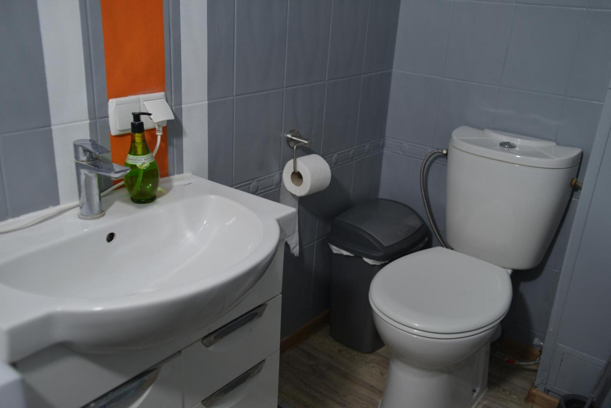 Uneed Rooms - Cloud 9 Kyiv Exterior photo